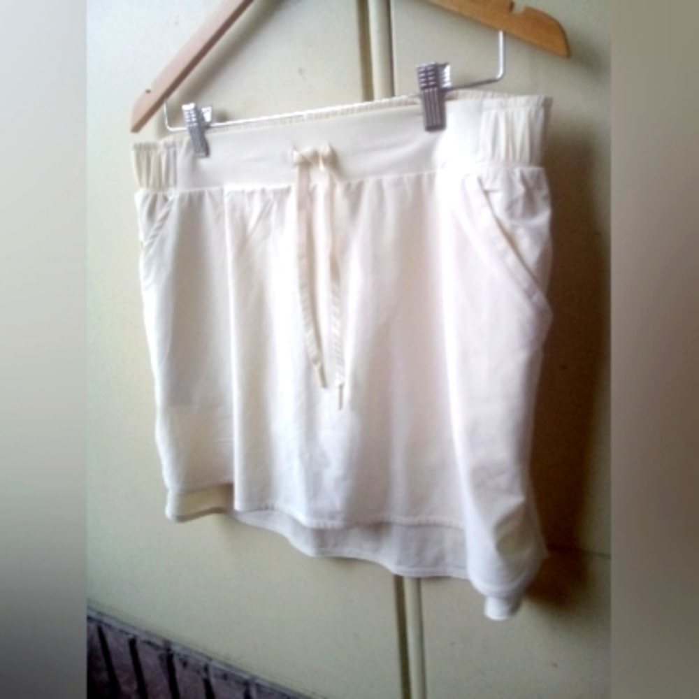 2/$20 White athletic skort short Drawstring Waist Rounded Hem Pockets LARGE - Picture 3 of 13